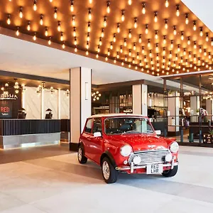 Hotel Radisson Red London Heathrow, Harmondsworth