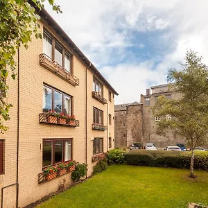 gilmours-entry-apartment.edinburghhotelsuk.org/
